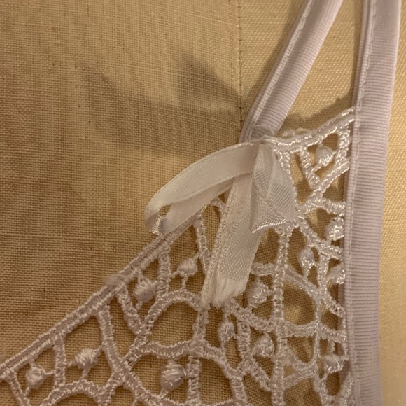 Old looking slip dress - Picture 5 of 7